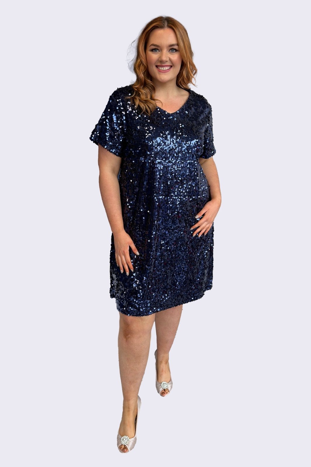 Robe midi grande taille a sequins bleu marine Aarya