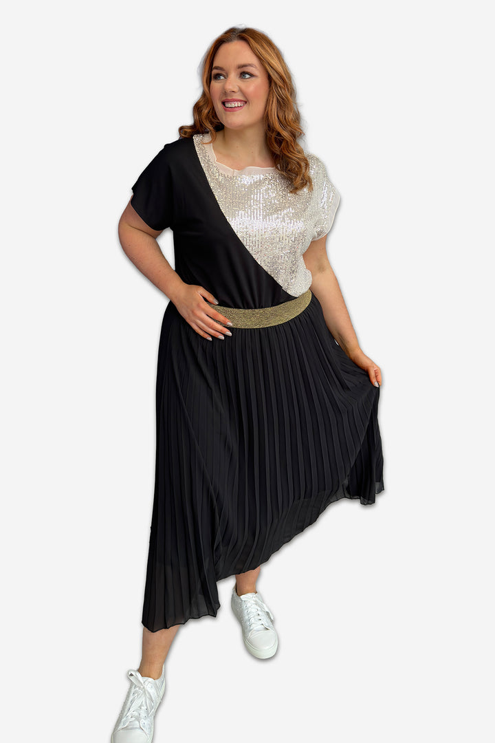 Black Pleated Skirt With Gold Waistband