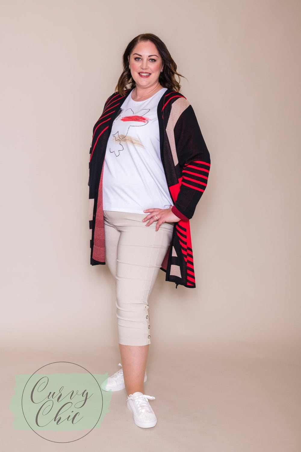 Plus Size White & Red Patterned T-Shirt - Curvy Chic Boutique